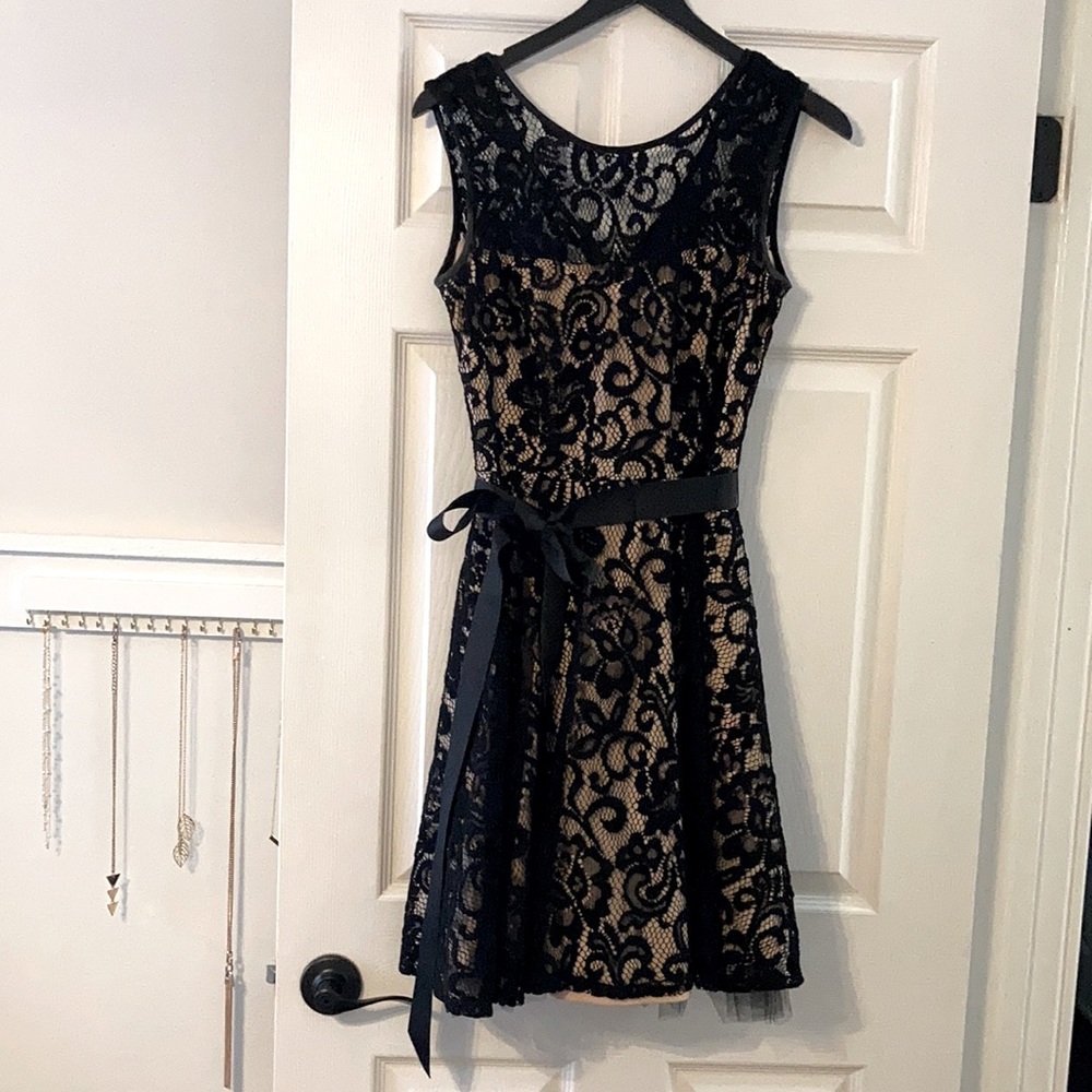 Black Lace Formal Dress